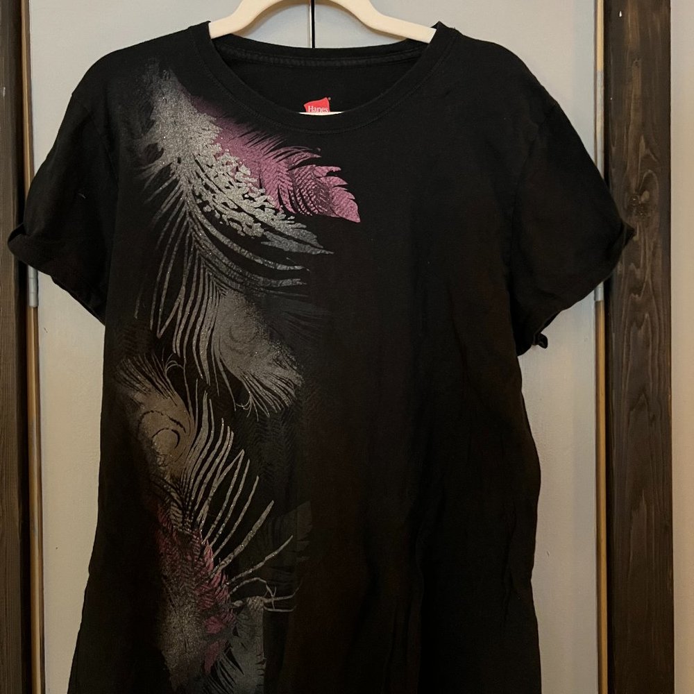 Feather print Tee size XL
